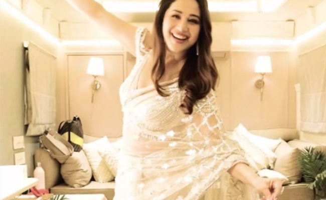 Watch: Madhuri Dixit Recreates Viral Song <i>Mera Dil Ye Pukare Aaja</i>