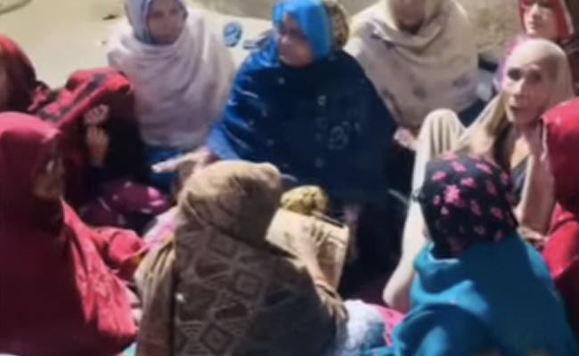 Video: 'मेरा दिल ये पुकारे' का ढोलक वर्जन हुआ वायरल, यूजर्स दिए ने अजीबोगरीब रिएक्शन