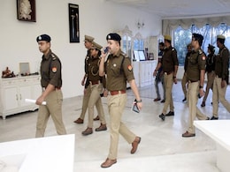 Police Search Sahara Chief Subrata Roy's Offices, Home In Lucknow Police Search Sahara Chief Subrata Roy's Offices, Home In Lucknow