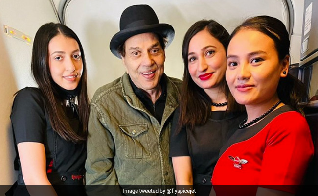 SpiceJet Takes Down 'Red-Hot Girls' Tweet, Slammed For "Sexist" Caption