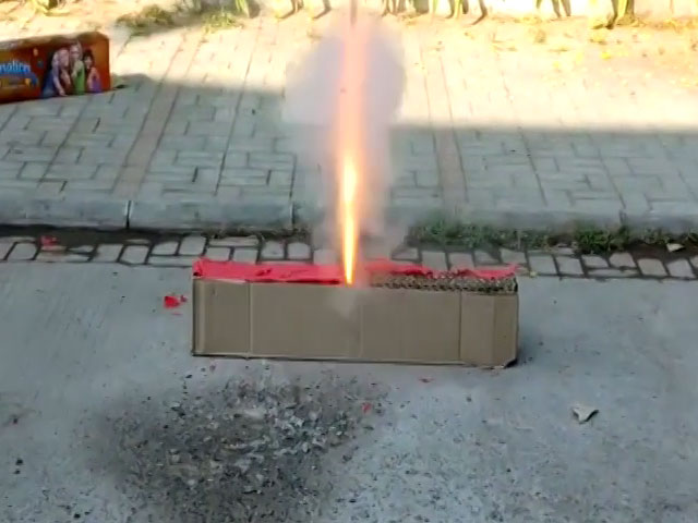 Video: Crackers Burst, Sweets Ready As BJP Surges Ahead In Gujarat