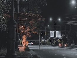 Pak Plans To Shut Markets By 8 pm, Put Curbs On Weddings Over Power Crisis Pak Plans To Shut Markets By 8 pm, Put Curbs On Weddings Over Power Crisis