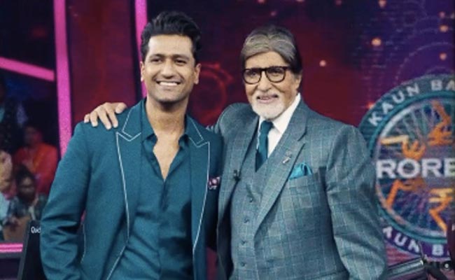 Vicky Kaushal Touches Amitabh Bachchan's Feet On KBC 14: