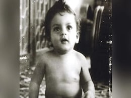 फोटो में दिख रहा यह प्यारा बच्चा बड़ा होकर बना बॉलीवुड का सबसे रोमांटिक हीरो, सुपरस्टार के बचपन की फोटो को आपने आपचाना ? फोटो में दिख रहा यह प्यारा बच्चा बड़ा होकर बना बॉलीवुड का सबसे रोमांटिक हीरो, सुपरस्टार के बचपन की फोटो को आपने आपचाना ?