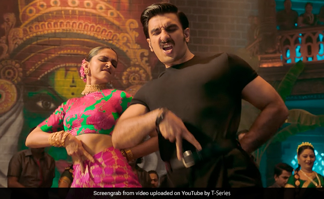 <i>Cirkus</i> Song <i>Current Laga Re</i>: Deepika Padukone And Ranveer Singh's Electrifying Moves