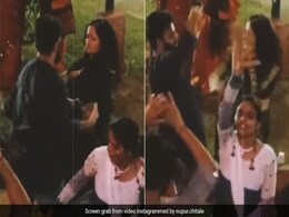 पति-पत्नी सजना जी वारी वारी...गाने पर मस्ती में डांस कर रहे थे, लेकिन Video में यूजर्स ने कुछ और ही देख लिया... पति-पत्नी सजना जी वारी वारी...गाने पर मस्ती में डांस कर रहे थे, लेकिन Video में यूजर्स ने कुछ और ही देख लिया...