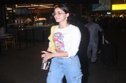 Ananya Panday's Airport Style Is Casual And Cool Ananya Panday's Airport Style Is Casual And Cool