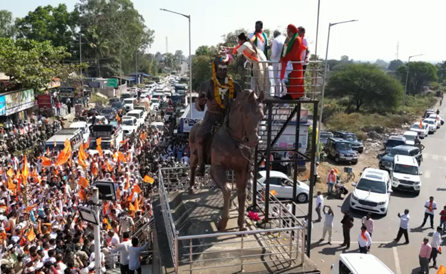Over 1 Lakh Lingayats, Led By BJP MLA, Stage Massive Protest In Karnataka