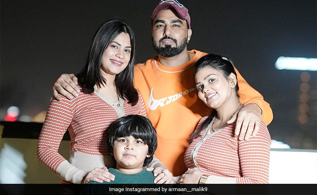 यू-ट्यूबर अरमान मलिक की दो पत्नियां कृतिका-पायल एक साथ हुईं प्रेग्नेंट, बेबी बंप के साथ शेयर की फोटो तो लोग बोले- ये नामुमकिन है !