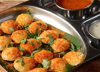Ghee Podi Idli Recipe: Make This Classic South Indian Dish For Breakfast Ghee Podi Idli Recipe: Make This Classic South Indian Dish For Breakfast
