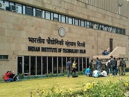 सक्सेस की गारंटी माने जाने वाले IIT कॉलेज में नौकरी की किल्लत, 38% छात्रों को नहीं मिला प्लेसमेंट; AI बना राह का रोड़ा सक्सेस की गारंटी माने जाने वाले IIT कॉलेज में नौकरी की किल्लत, 38% छात्रों को नहीं मिला प्लेसमेंट; AI बना राह का रोड़ा