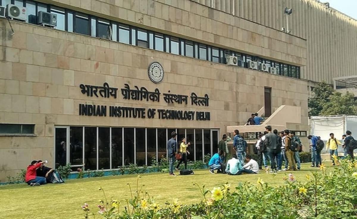 'We Sponsor H-1Bs': AI Firms Post Creates Buzz At IIT-Delhi Placements