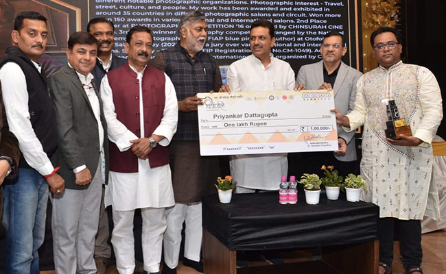 Chitranjali photo competition : एक ही छत के नीचे देश की संस्कृति, पर्वों एवं त्योहारों के दर्शन किये जा सकते हैं - प्रहलाद पटेल