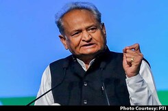 अशोक गहलोत 'जय श्री राम' नारे पर कहा - "बीजेपी ने सीता को राम से अलग किया" अशोक गहलोत 'जय श्री राम' नारे पर कहा - "बीजेपी ने सीता को राम से अलग किया"