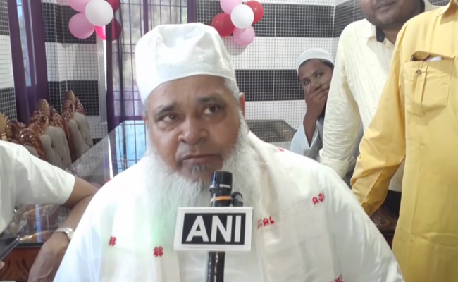 "People Will Gather To See Rahul Gandhi But...": AIUDF's Badruddin Ajmal
