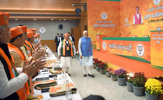 झारखंड और गुजरात के जरिए बीजेपी ने चला ओबीसी कार्ड, कांग्रेस के मुद्दे की ढूंढी काट