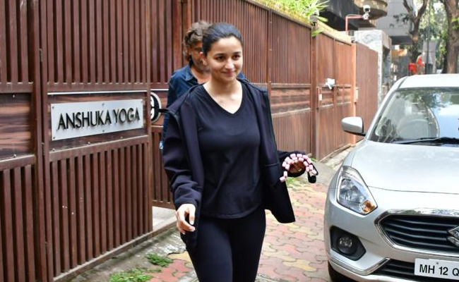 New Mom Alia Bhatt Pictured At Yoga Studio. See Pics