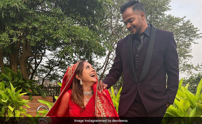 Devoleena Bhattacharjee Shares Wedding Pics: "Proudly I Can Say I Am Taken"
