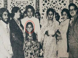 ऋषि-नीतू कपूर की शादी में हाथ में गुलदस्ता लिए खड़ी ये बच्ची थी 90's की जान, फिल्मों में दबदबा आज भी है कायम, पहचाना क्या? ऋषि-नीतू कपूर की शादी में हाथ में गुलदस्ता लिए खड़ी ये बच्ची थी 90's की जान, फिल्मों में दबदबा आज भी है कायम, पहचाना क्या?