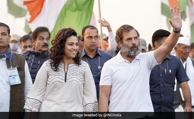 राहुल गांधी के कदम से कदम मिलाती नजर आईं एक्ट्रेस स्वरा भास्कर, भारत जोड़ो यात्रा का बनीं हिस्सा