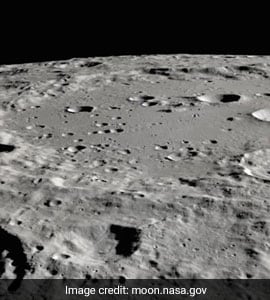 Scientists Propose Using Moon Dust To Keep Earth From Overheating