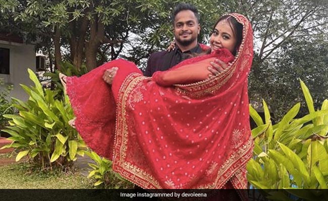 Meet The "Mysterious Man" TV Star Devoleena Bhattacharjee Married