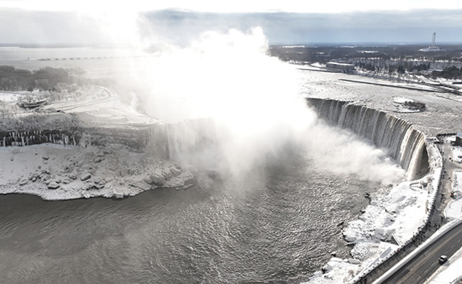 Niagara Falls: 5 Spectacular Photos Of Partially Frozen Icy Wonder