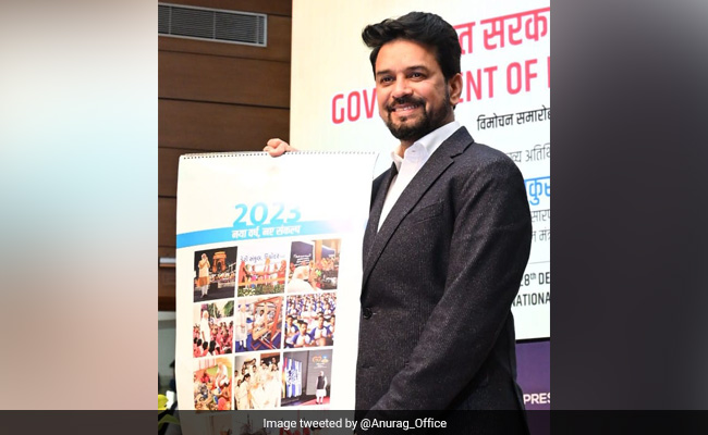अनुराग ठाकुर ने 'भारत सरकार का कैलेंडर 2023' किया जारी, बोले- "ये गतिशील भारत को दर्शाता है"