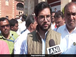Maharashtra Opposition Protests In Assembly For "Not Letting" Them Speak Maharashtra Opposition Protests In Assembly For "Not Letting" Them Speak