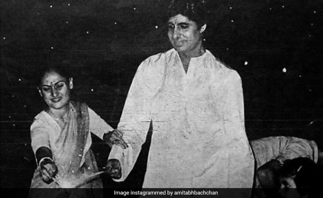 Jaya Bachchan Birthday: 10 दिन शूटिंग करने के बावजूद अमिताभ बच्चन को क्यों छोड़नी पड़ी थी वाइफ जया बच्चन की डेब्यू फिल्म गुड्डी?