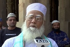 शाही इमाम का विवादित बयान,  "चुनाव में मुस्लिम महिलाओं को टिकट देना इस्लाम की खिलाफत है" शाही इमाम का विवादित बयान,  "चुनाव में मुस्लिम महिलाओं को टिकट देना इस्लाम की खिलाफत है"