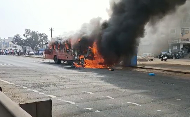 2 Bikers Charred To Death After Maharashtra State Bus Hits 7 Vehicles