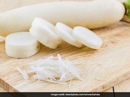 गैस बनने के डर से नहीं खाते मूली, तो जान लें Radish खाने का सही तरीका, बिल्कुल नहीं होगी पेट की दिक्कत गैस बनने के डर से नहीं खाते मूली, तो जान लें Radish खाने का सही तरीका, बिल्कुल नहीं होगी पेट की दिक्कत