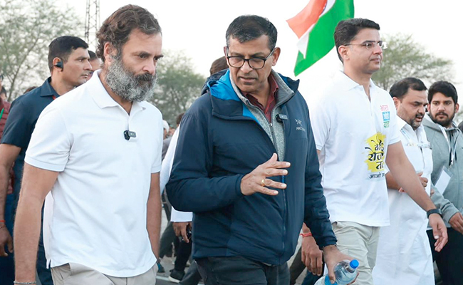Ex RBI Chief Raghuram Rajan Joins Rahul Gandhi's Yatra. See Congress Post