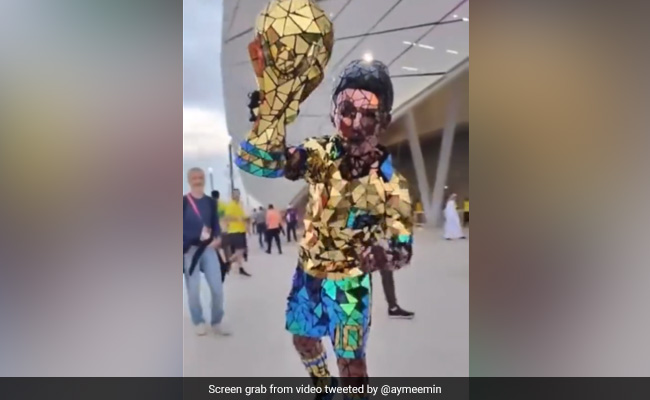 Watch: Brazilian Football Fan Wears Unique Mirror Outfit, Internet Loves It