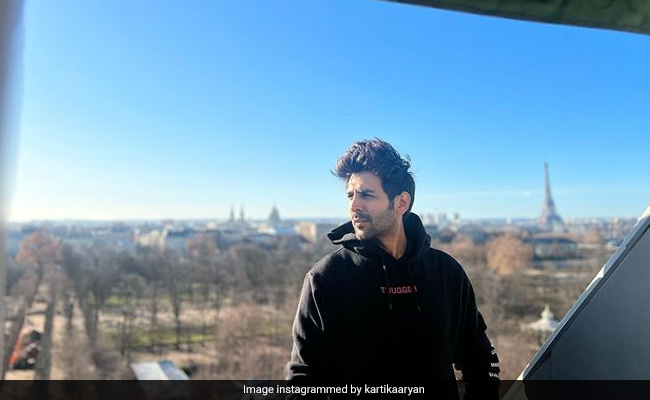 Kartik Aaryan Checked Into Paris And Did The Obvious. See His Post