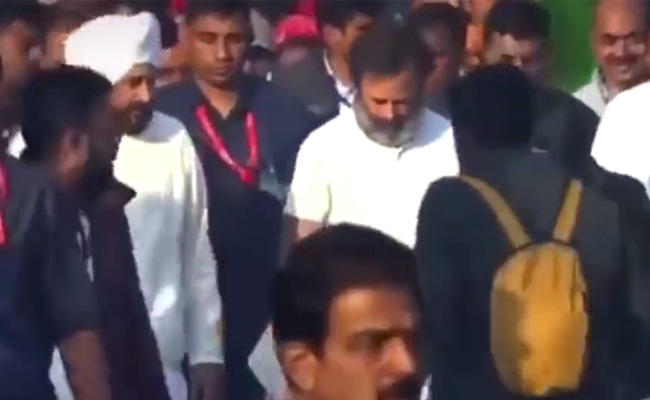 Ex-Minister Tied Rahul Gandhi's Shoe, Tweeted BJP's Amit Malviya. Then...