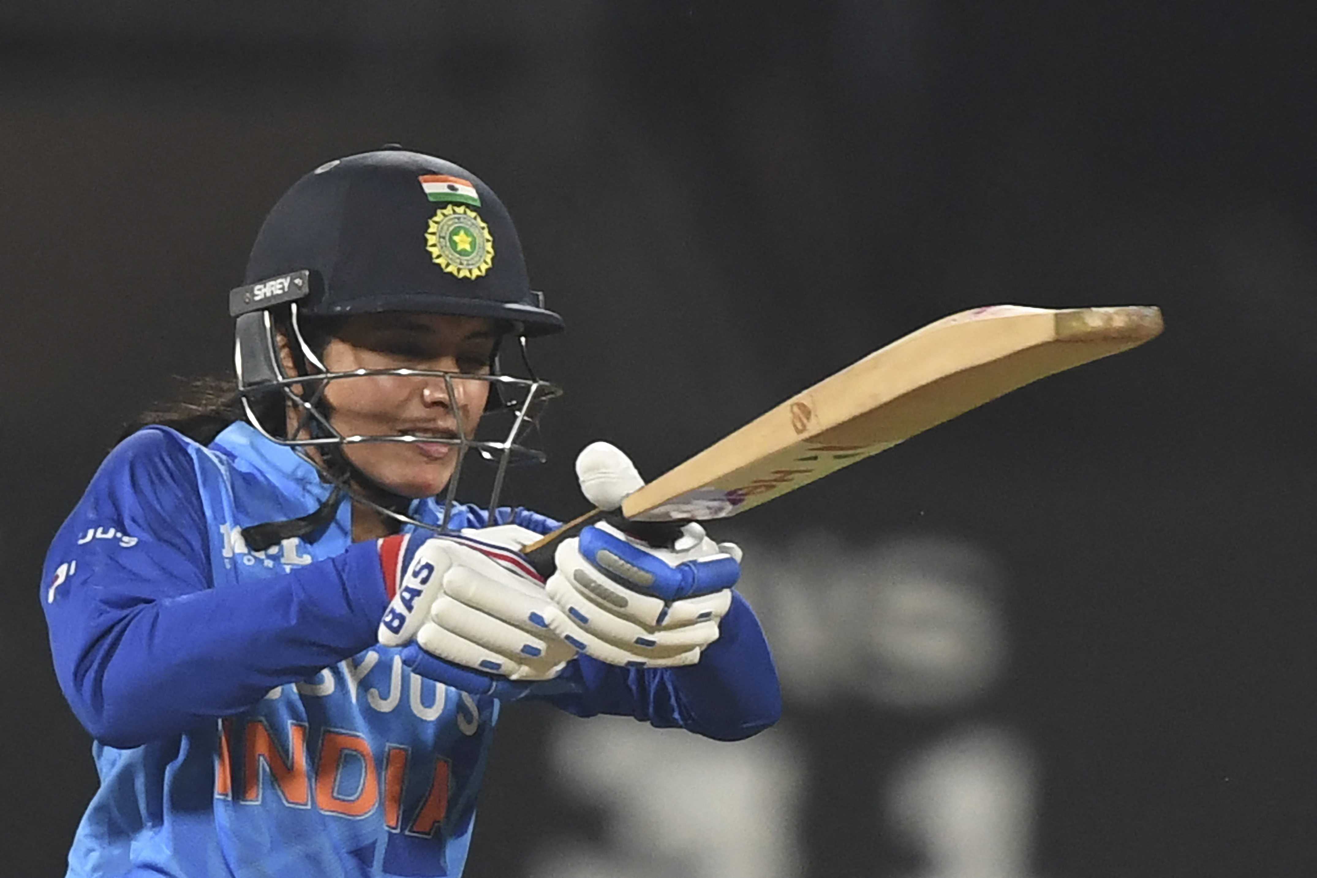 ICC टी-20 रैंकिंग में स्मृति मंधाना का जलवा, करियर में सर्वश्रेष्ठ रेटिंग हासिल कर मचाया धमाल, जानें टॉप 10