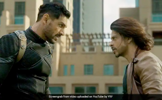 Viral: John Abraham Appears To Dodge Question On Shah Rukh Khan's <i>Pathaan</i> Look