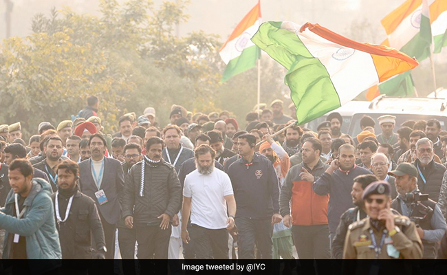 Walking In Small Groups, Congress Volunteers Ensure Smooth <i>Bharat Jodo Yatra</i>