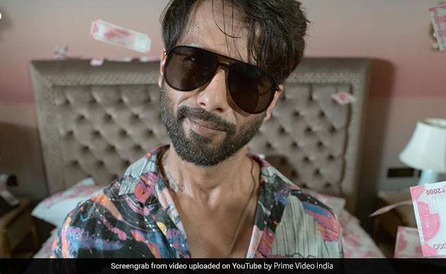 <i>Farzi</i> Trailer: Shahid Kapoor And His One True Obsession - Money. Bonus - Vijay Sethupathi