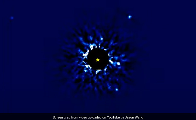Time Lapse Video Of 12-Years Shows Planets Dancing Around A Star