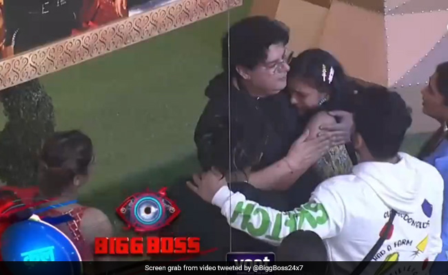 Bigg Boss 16: श्रीजिता डे और अब्दु रोजिक के बाद साजिद खान भी हुए शो से बाहर, फूट-फूटकर रोए सभी घरवाले