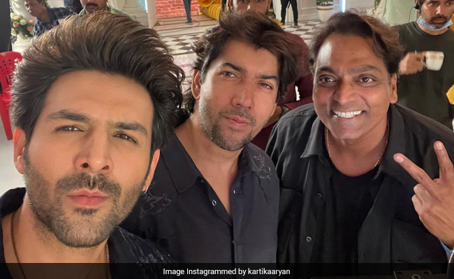 Kartik Aaryan Aka <i>Shehzada</i>'s First Day At Work In 2023 Looks Like This