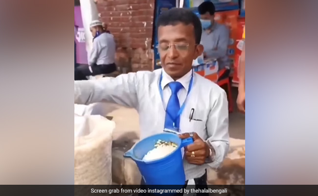 Watch: Street Vendor Goes Viral For His Striking Resemblance With Gus Fring From <i>'Breaking Bad'</i>