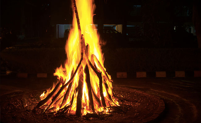 Lohri 2023: Everything You Need To Know About The Indian Festival