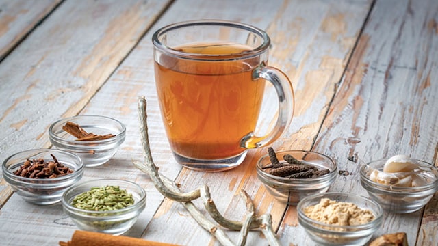 Mulethi or licorice has powerful anti-biotic and anti-inflammatory properties