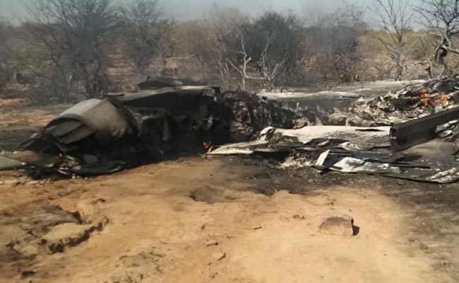 Fighter Plane Crash: Sukhoi, Mirage Fighter Jets Crash Near Gwalior, 1 Pilot Dead