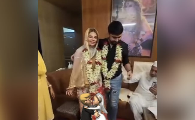 When Asked About Pregnancy Rumours, Rakhi Sawant Said This