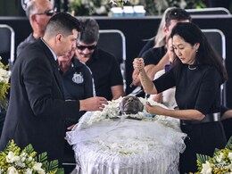 Brazil Begins Paying Final Respects To Football Giant Pele